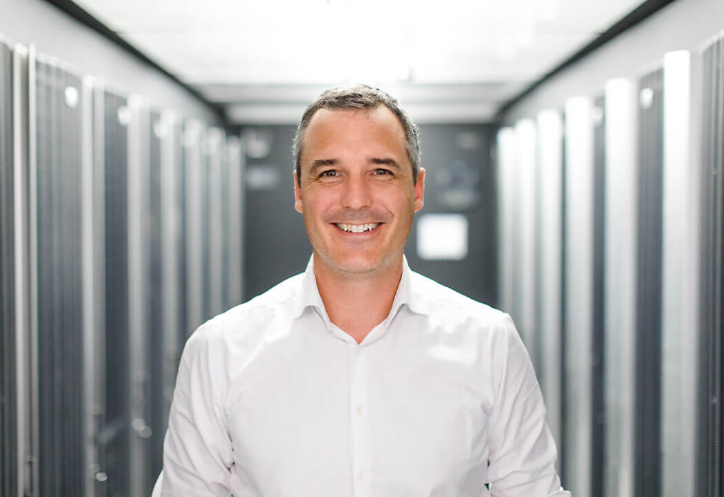 Samuel Schnyder im Data Center