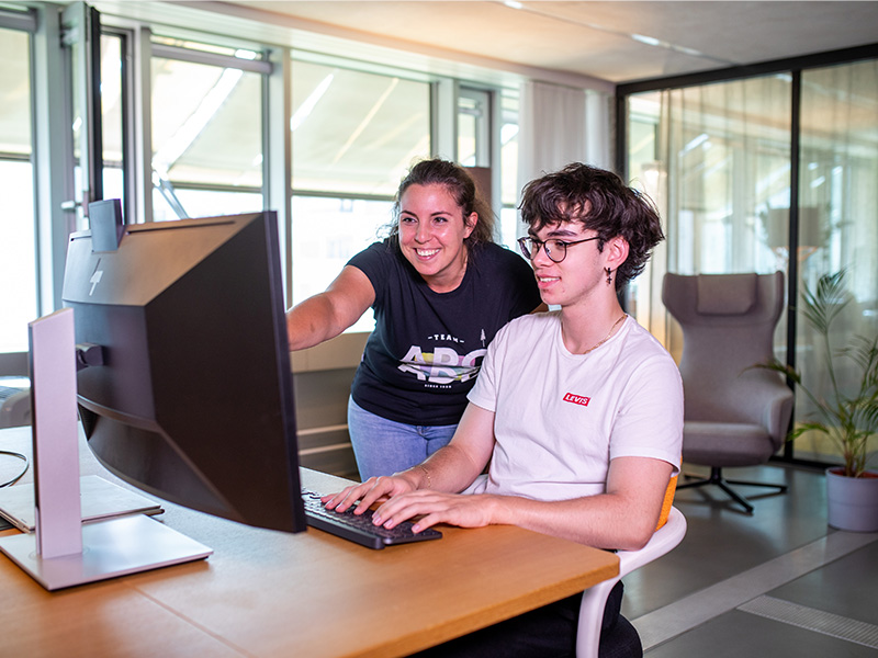 karriere/arcade_berufsbildung_informatiker-efz_luzern_header
